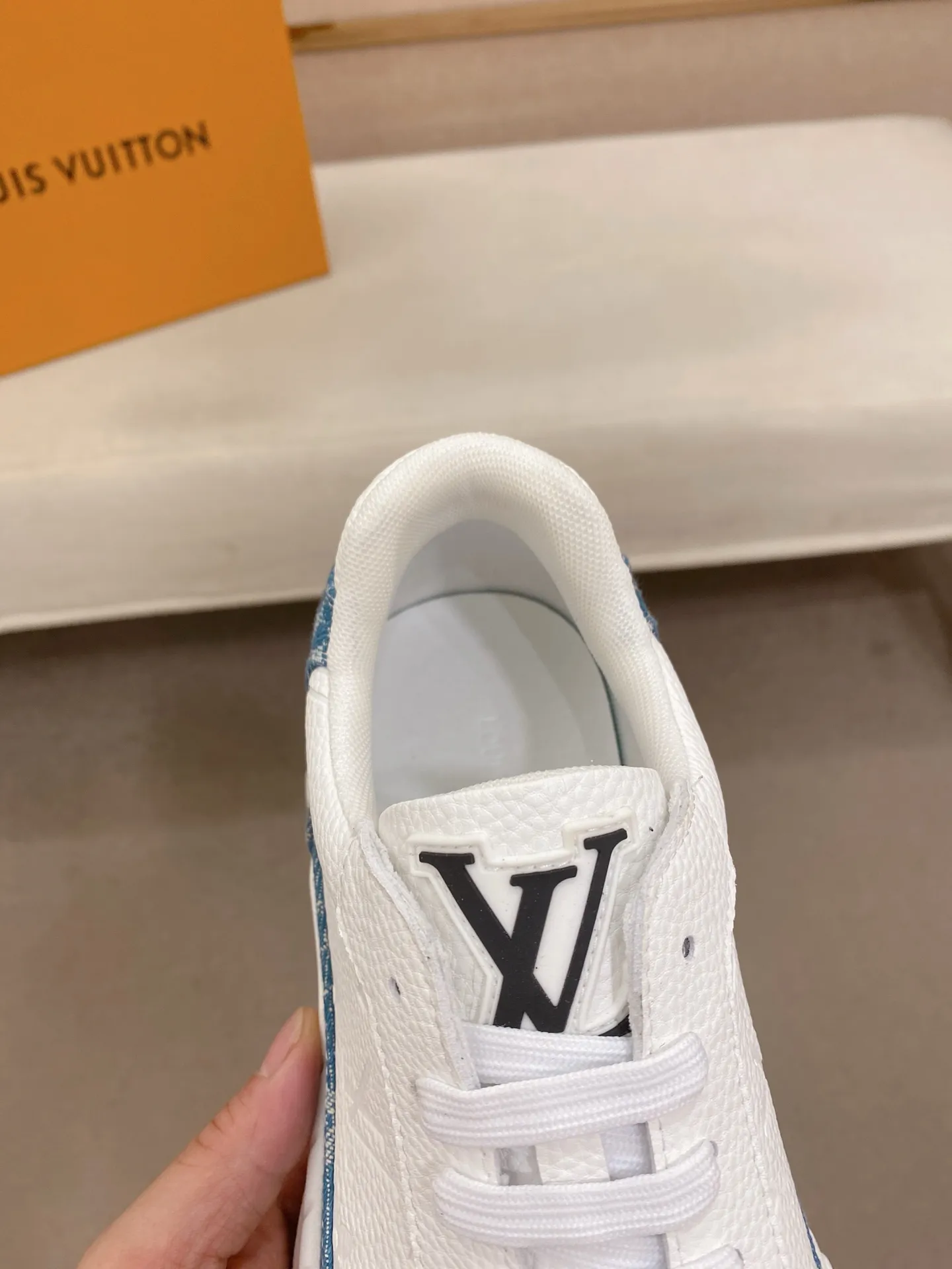 Men's shoes 442💰louis vuitton (Louis Vuitton/lv)🔍🔍The new counters are on sale at the same time. The uppers are imported from Italy. ⃣️Re-engraved🇮🇹💪💪, ⚠Sole: The original sole is specially provided by the original factory, the exclusive movable molded sole is super comfortable, ⚠Original and single goods 🔍high quality, you can enter and leave the counter at will, welcome to compare⚠. Code number: 38-44 (45/customized, non-refundable)